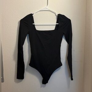 Aritzia Contour Bodysuit Longsleeve